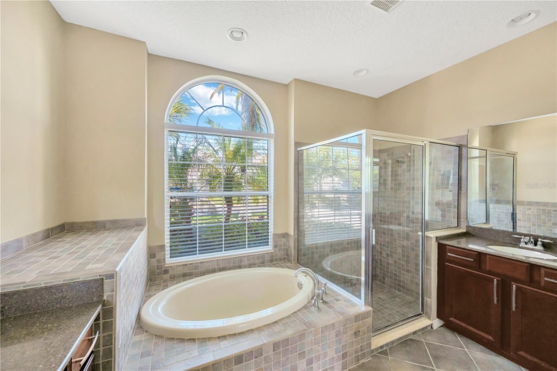 Building Photo - 1833 Mira Lago Cir