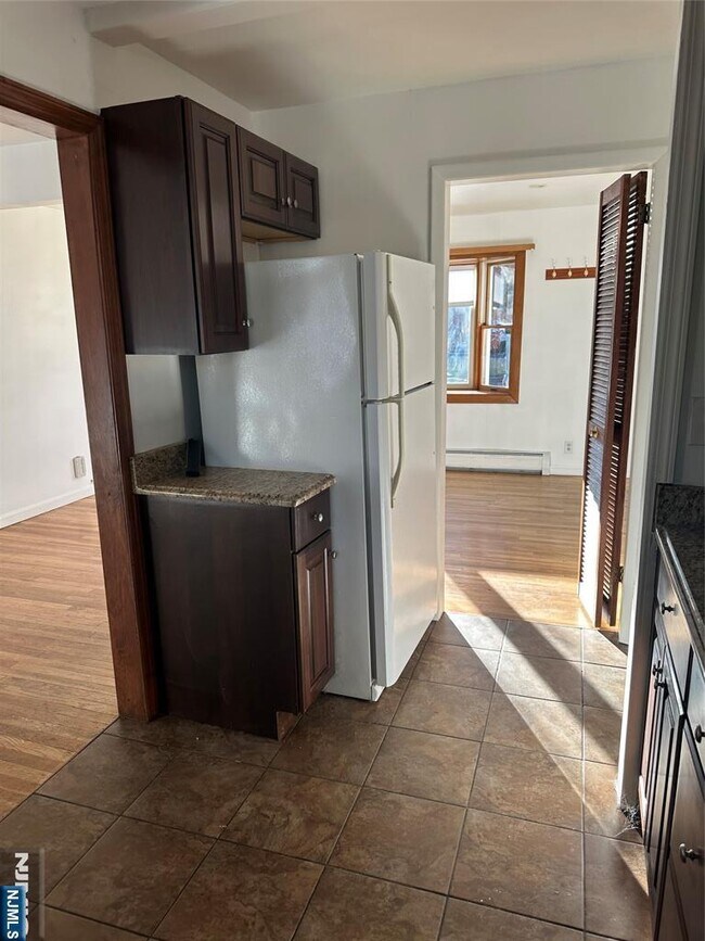 Building Photo - 679 Midwood Rd