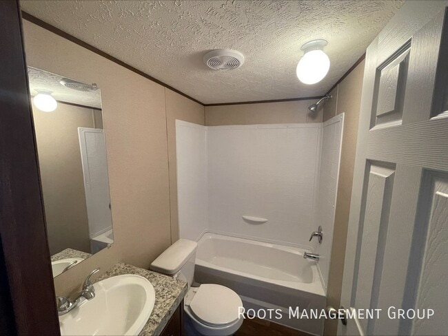Building Photo - Home Available to Lease - Apply Today!