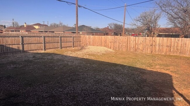 Building Photo - 2142 N Texas Ave