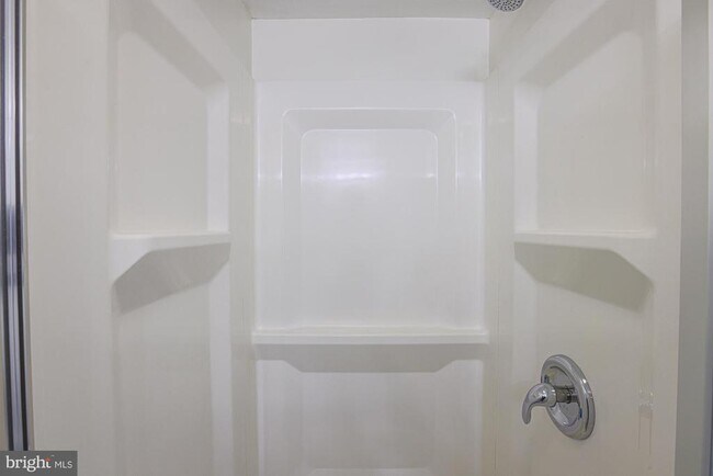 Building Photo - 6331 Red Cedar Pl