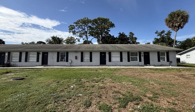 Building Photo - 5115 4th Rd N