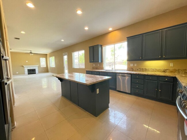 Building Photo - 8348 Barnwood Ln
