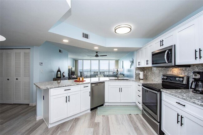 Building Photo - 5279 Isla Key Blvd S