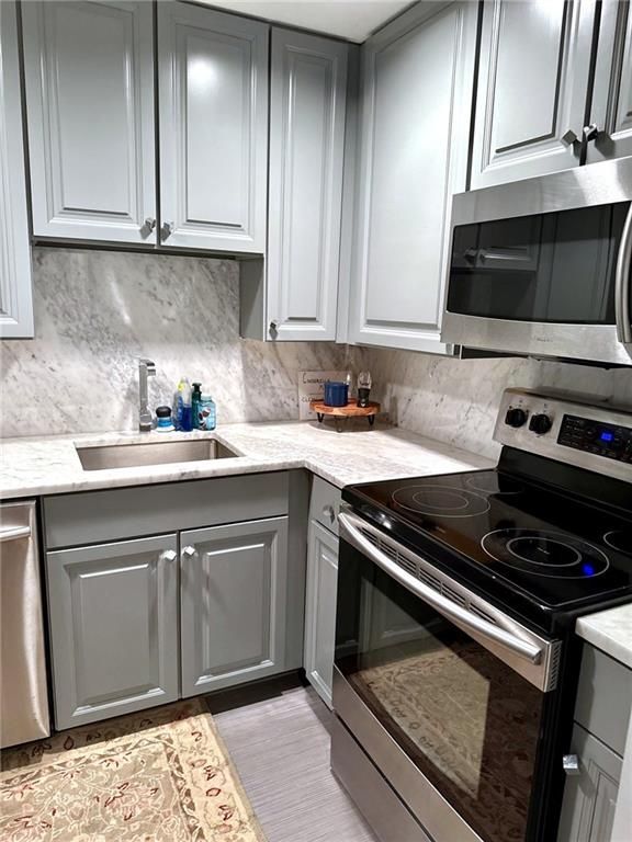 Building Photo - 195 14th St NE