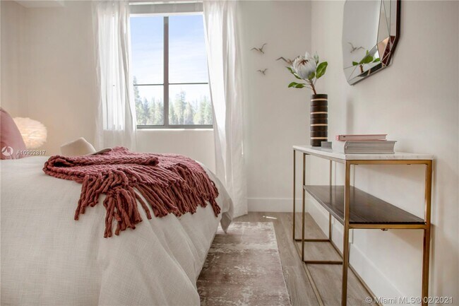 Building Photo - 9480 NW 41st St