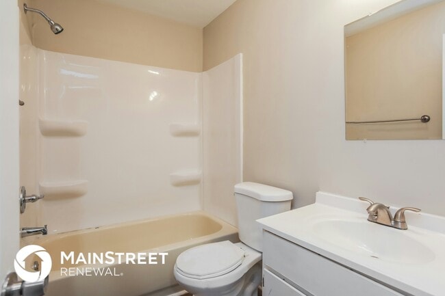 Building Photo - 4225 N Jackson Ave