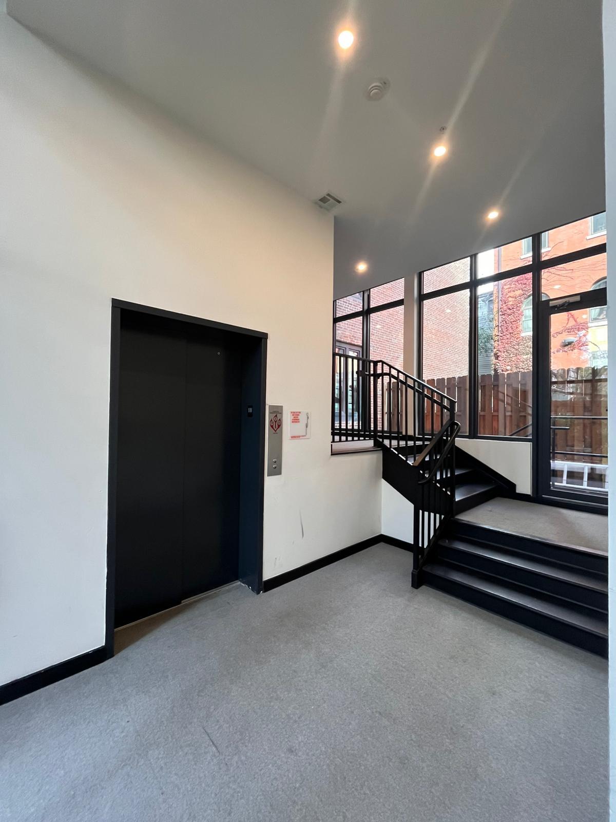 Building Photo - 328 Pacific Ave