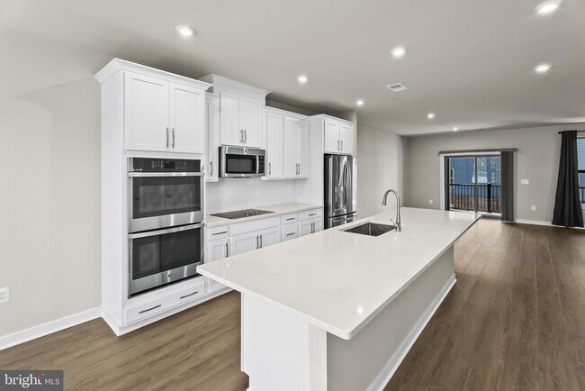 Building Photo - 13558 Innovation Station Lp