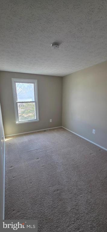 Building Photo - 7886 Marioak Dr