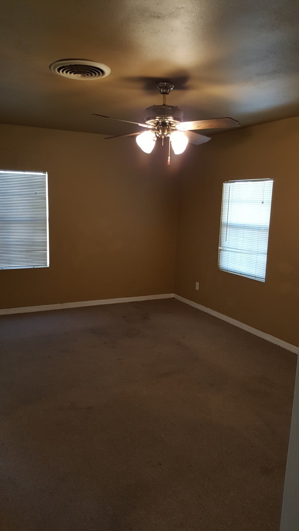 Building Photo - Nice 2 Bedroom, 1 Bathroom, 1 Car Detached...