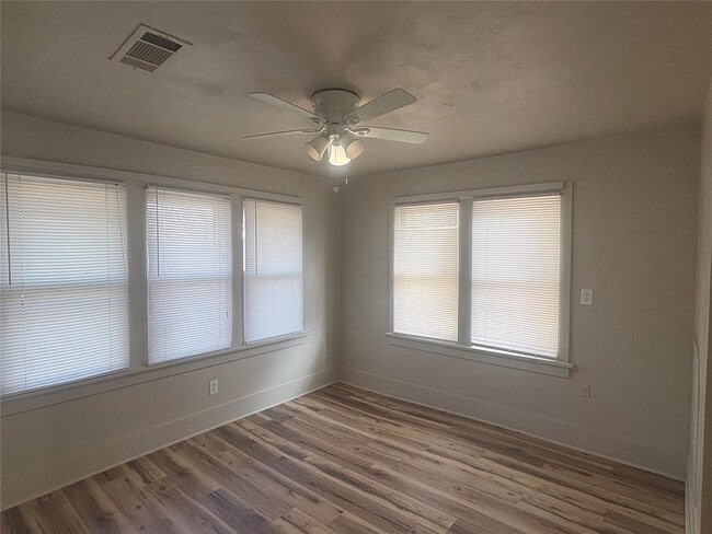 Building Photo - 1141 NW 43rd St