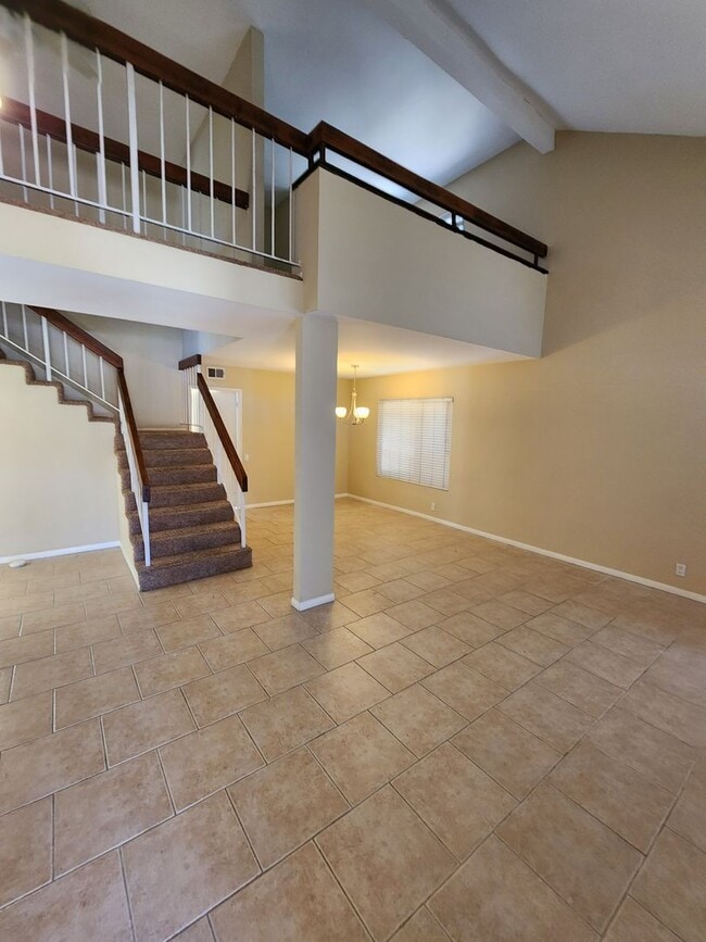 Building Photo - 3 BR Home Plus Loft Area in Rancho Penasquitos