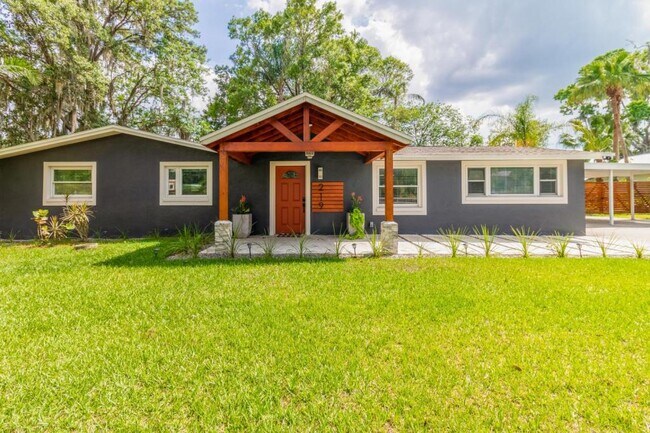 Building Photo - 219 S Webb Rd