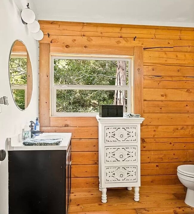 Building Photo - 24839 Felsen Dr
