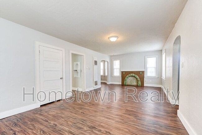 Building Photo - 1524 SW Binkley St