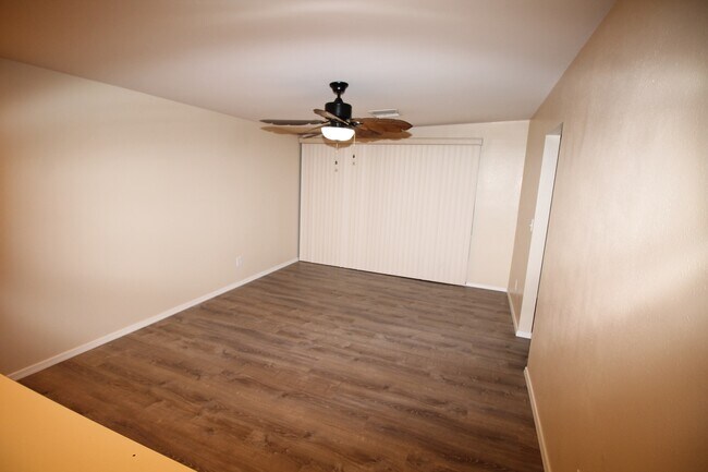 Building Photo - 7932 E Rosewood St