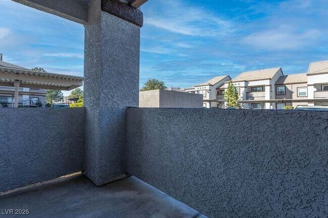 Building Photo - 7255 W Sunset Rd
