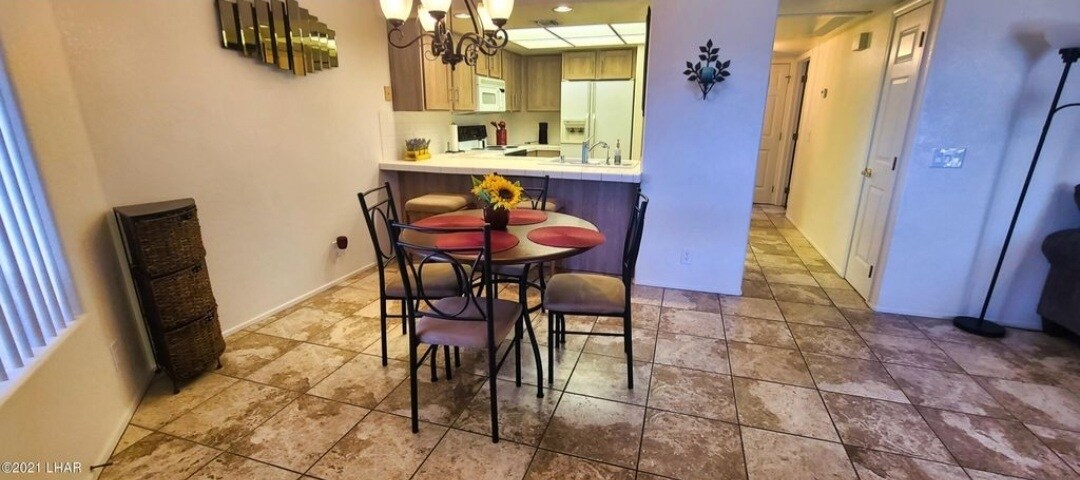 Dining room - 2095 Mesquite Ave