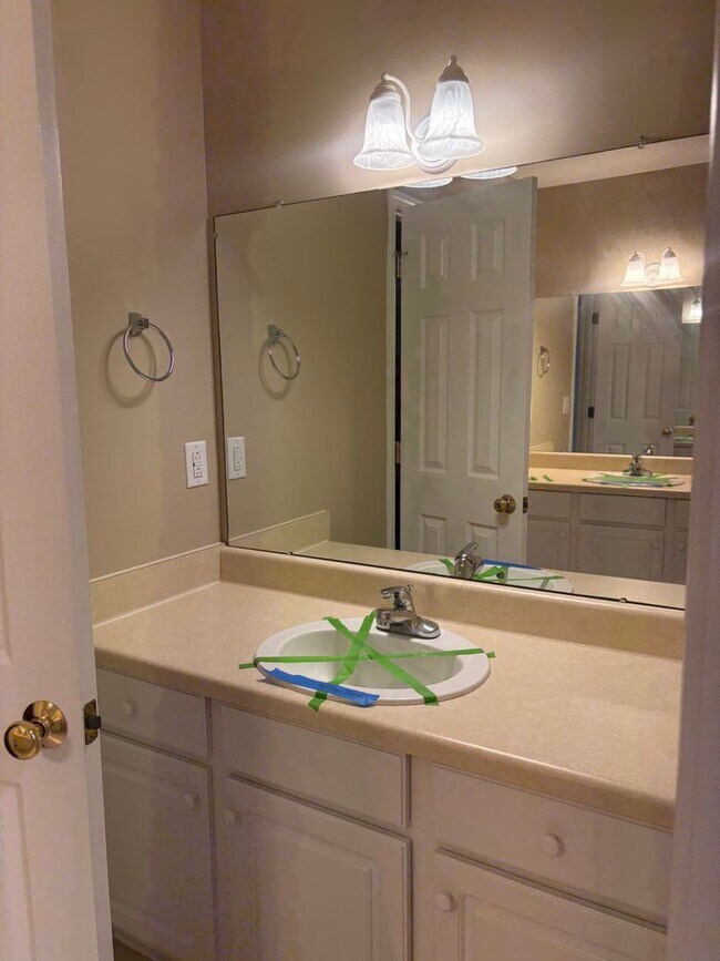 Building Photo - New For Rent in Pinson!