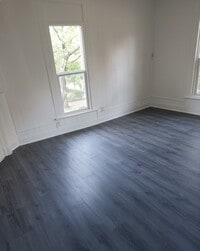 Building Photo - South Brook 5