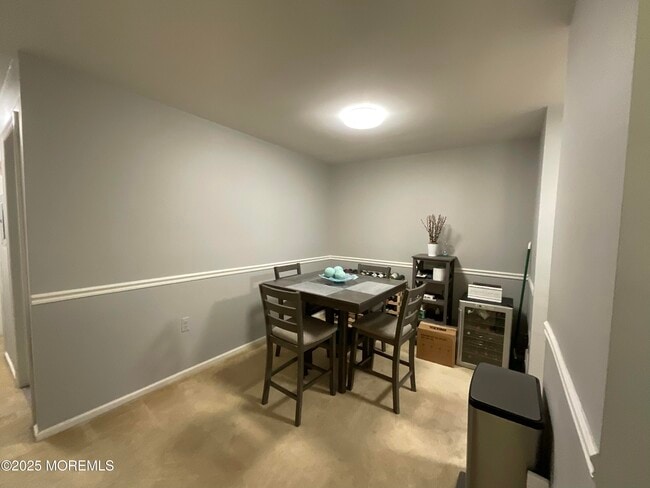 Building Photo - 41 Fennec Ct