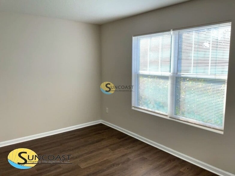 Building Photo - 8013 Stuart Ave