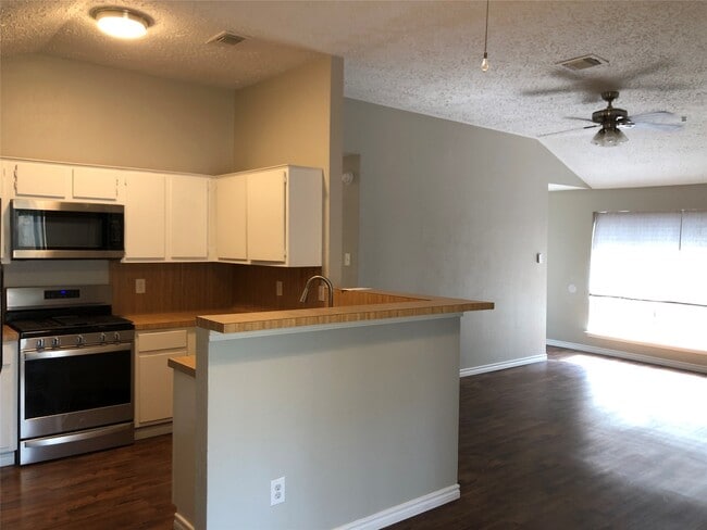 Building Photo - 20415 Boxridge Ln