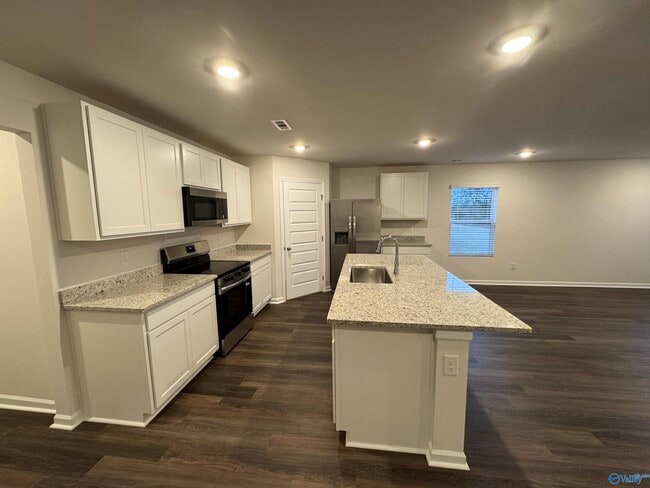 Building Photo - 398 Jackson Pt Cir