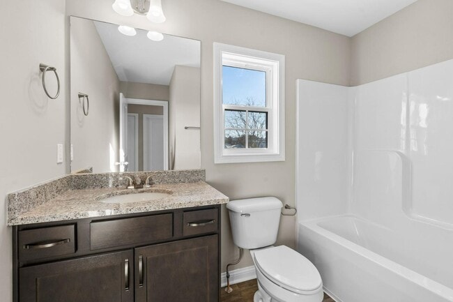 Building Photo - 441 Friendly Ave