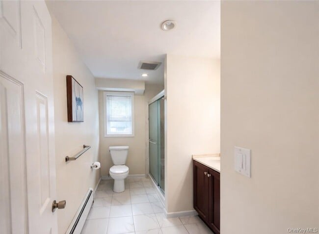 Building Photo - 632 Piermont Ave