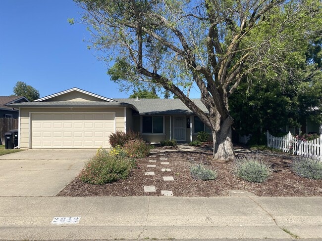 Primary Photo - 2612 Mackinaw Way