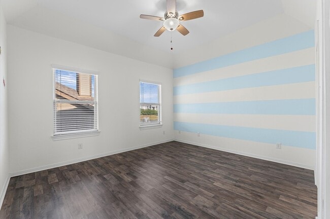 Building Photo - 4315 Laburnam Rd