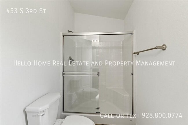 Building Photo - 453 S 3rd St
