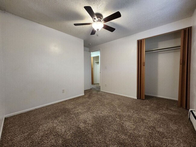 Building Photo - 7140 Alegre Cir