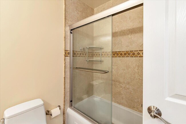 Building Photo - Available for July 1st Move In