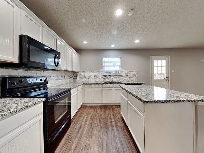 Building Photo - 2432 Arroyo Springs Dr