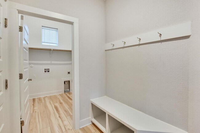 Building Photo - 48 Rancho Trail