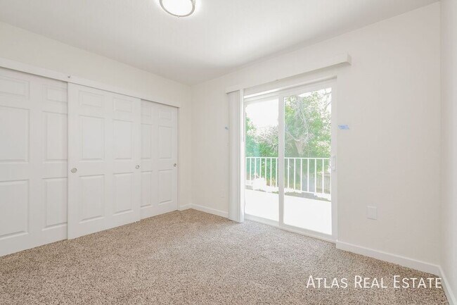 Building Photo - 108 Yank Way