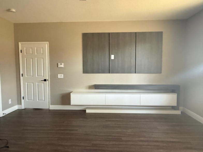 Building Photo - 11805 Holly Creek Dr