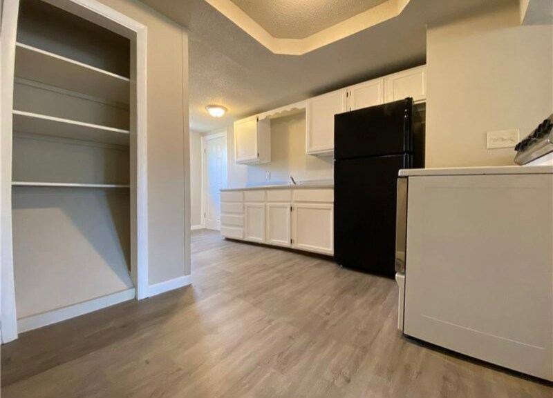 Building Photo - 3440 Easton Blvd