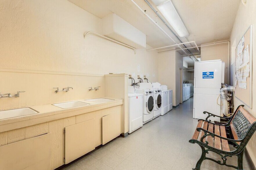 Building Photo - 421 S La Fayette Park Pl