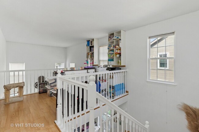 Building Photo - 1309 Newport St