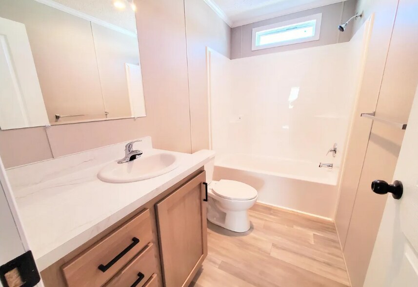 Building Photo - 9270 Windjammer Dr