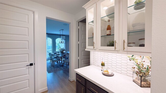 Building Photo - 5603 Logan Ridge Ln