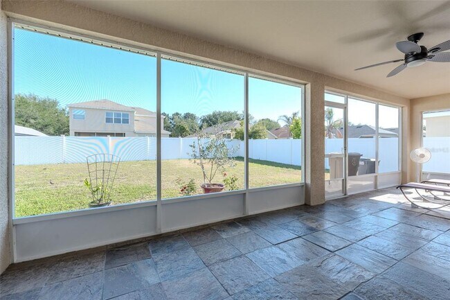 Building Photo - 5561 SW 40th St