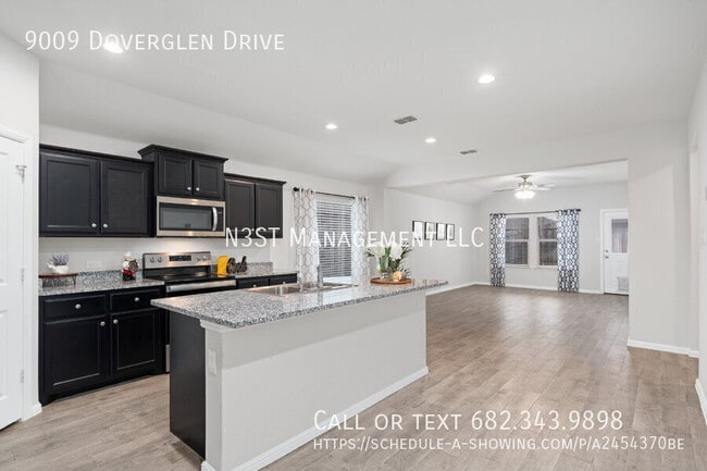 Building Photo - 9009 Doverglen Dr