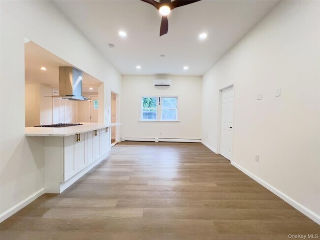 Building Photo - 456 N Liberty Dr