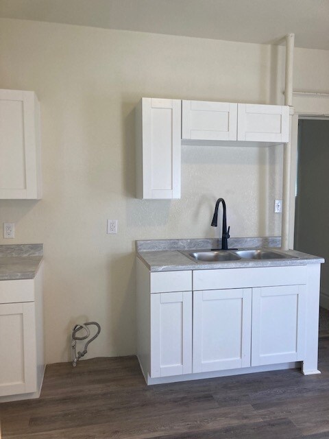 Building Photo - 2419 NE Madison Ave