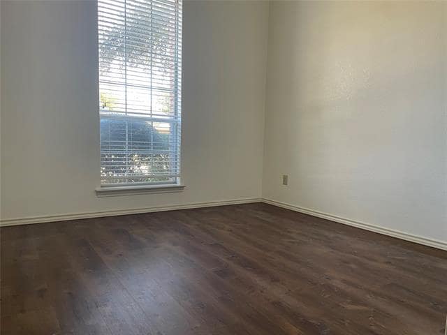 Building Photo - 6705 Sweetwater Dr